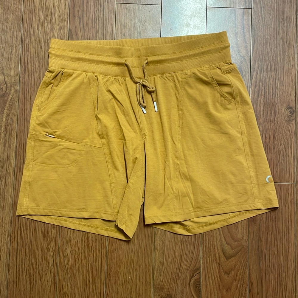Zyia short